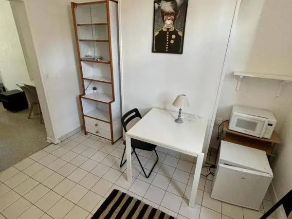 Studio 1 pièce 25 m² 