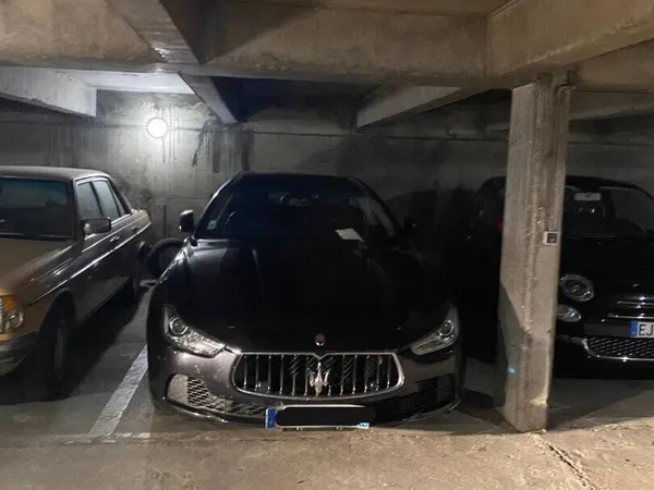 Parking - Garage Location Boulogne-Billancourt   130€