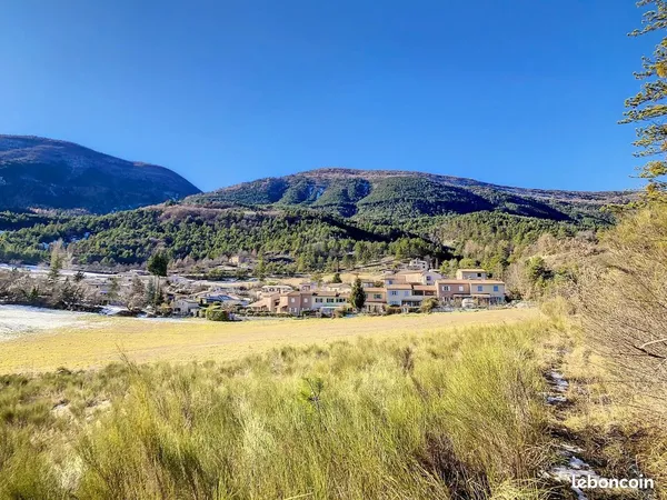 Terrain 720 m² Annot 