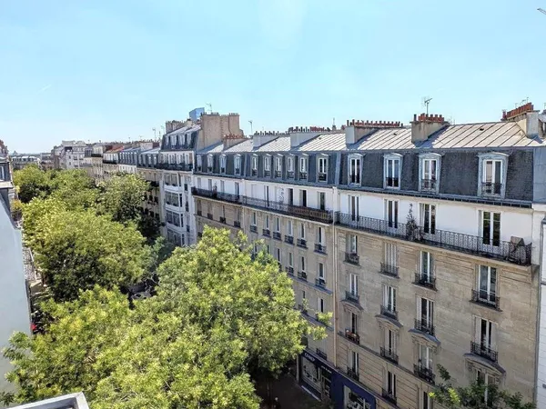Surface atypique de charme de 78 m² au sol 