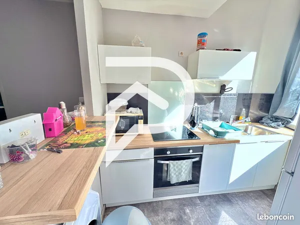 Studio 1 pièce 21 m² 