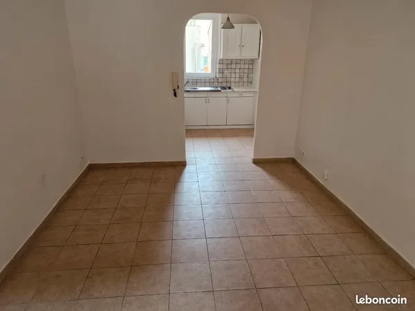 Location studio les arcs sur argens 