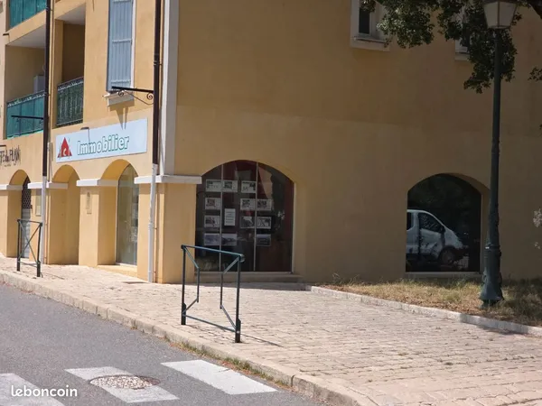 Local commercial 