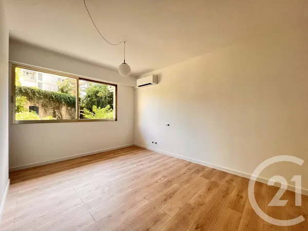 Appartement 1 pièce 31 m² 