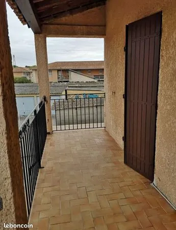 Studio 1 pièce 30 m² 