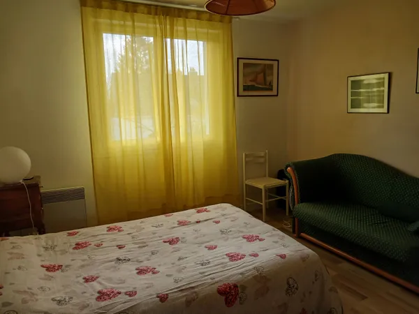 Loue chambre chez l'habitant 