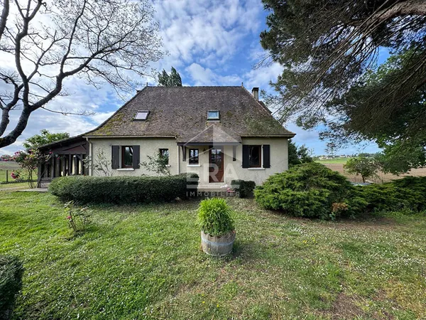 Maison individuelle 10 min Montpon Menesterol 5 pièce(s) 122 m2 