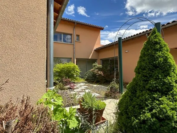 Maison 5 pièces 230 m² 