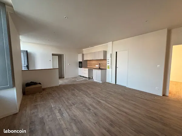 Appartement type 3 2 chambres renove 