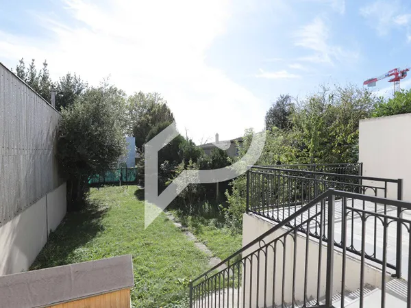 Maison 8 pièces 145 m² 