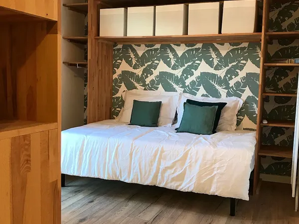 Chambre avec salle d'eau privée, grand appartement avec espace fitness 