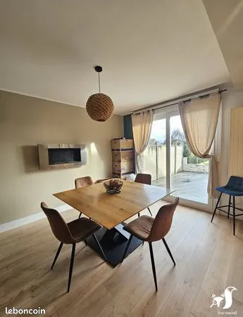 Maison 6 pièces 93 m² 