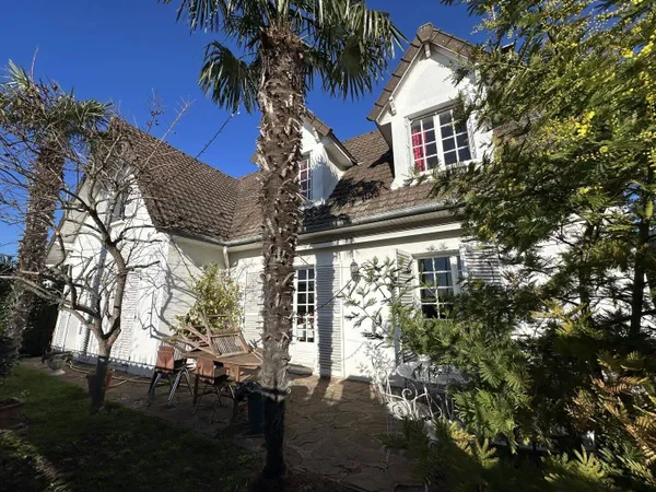 Maison 7 pièces 143 m² 