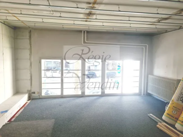 Local 28 m² 