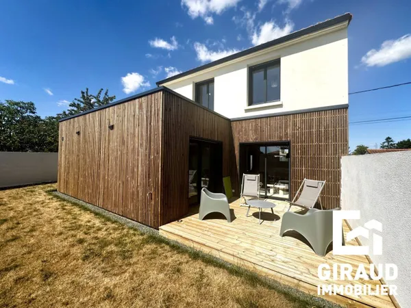 Maison 6 pièces 108 m² 