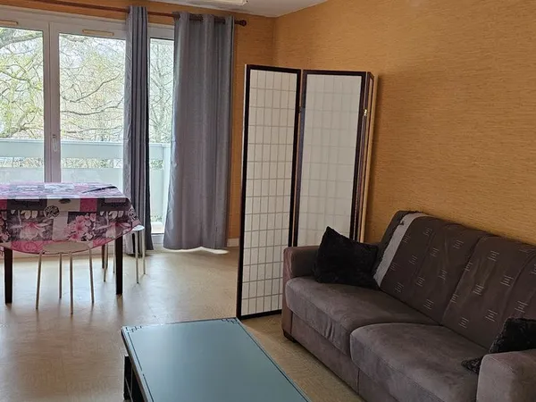 Appartement F2 50 m2 meublé. Ligne P 