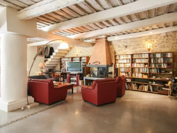 Maison Vente Uzès 10p 450m² 698000€