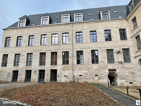 Appartement 3 pièces 77 m² 