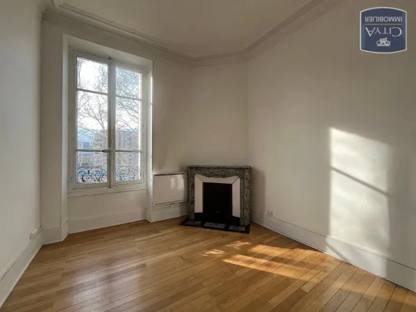 Appartement 3 pièces 79 m² 