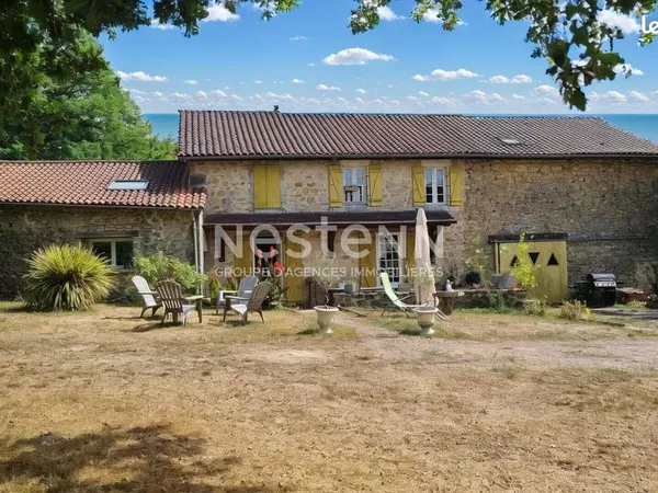 Propriété 5 pièces 185 m² 