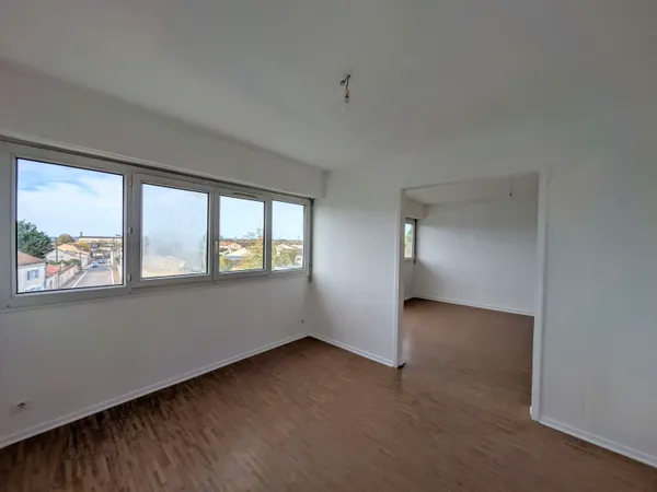 Vends appartement entièrement rénové 