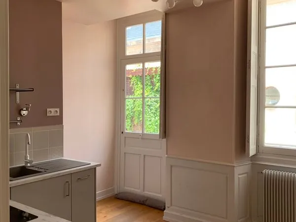 Appartement 2 pièces - quartier des antiquaires 
