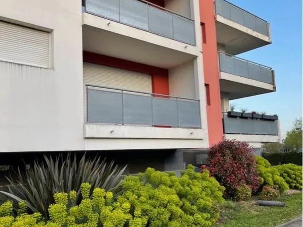 Appt T2 très bon état très bien situé à Bruges 40m2 