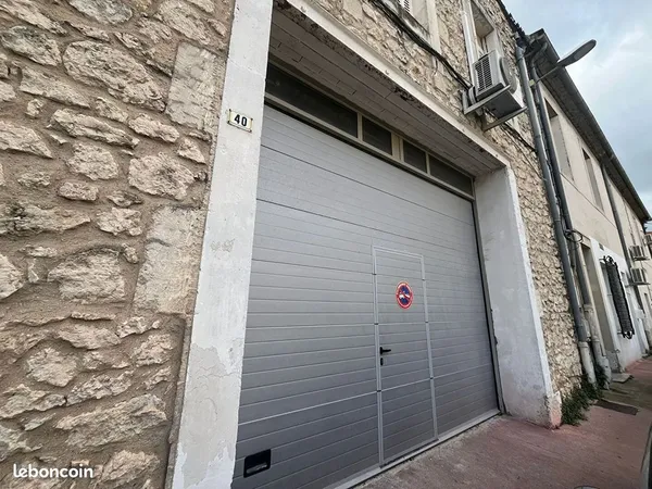 Parking/box 95 m² CAVAILLON 