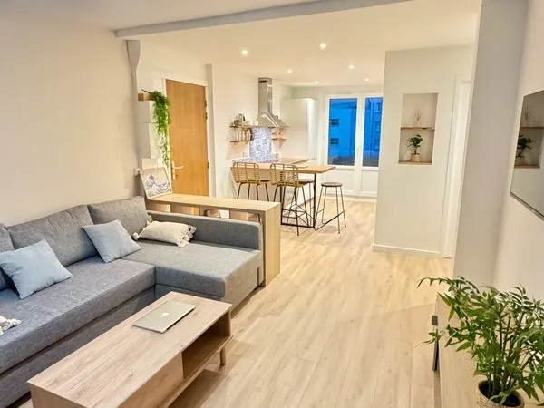 GRENOBLE - MUTUALISTE - BEAU T3 RÉNOVÉ - 53 m2 - CLIMATISÉ - BALCON 