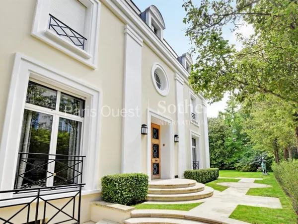 Belle propriété à Neuilly-sur-Seine - Saint-James 