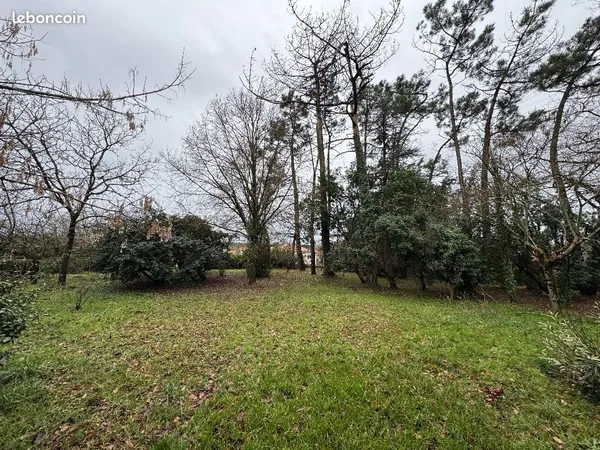 Terrain 1 020 m² Le Taillan Medoc 