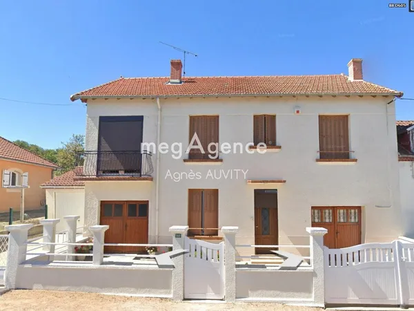 Belle oportunité pour cette maison suitée entre Montluçon et Domérat. 