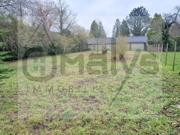 Terrain 1028 m² 