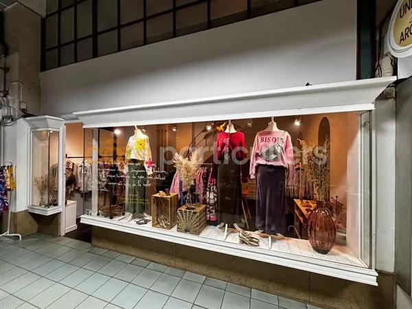 A VENDRE LOCAL COMMERCIAL GRAND PASSAGE RUE BLATIN 