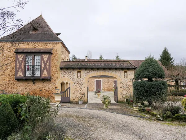 Maison 8 pièces 200 m² 