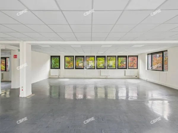 Bureau 218 m² 