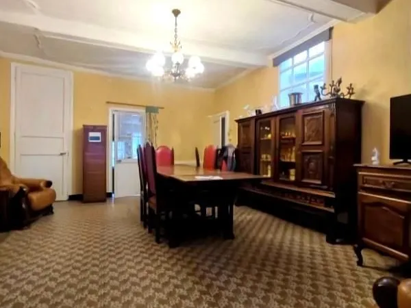 Maison 5 pièces 140 m² 