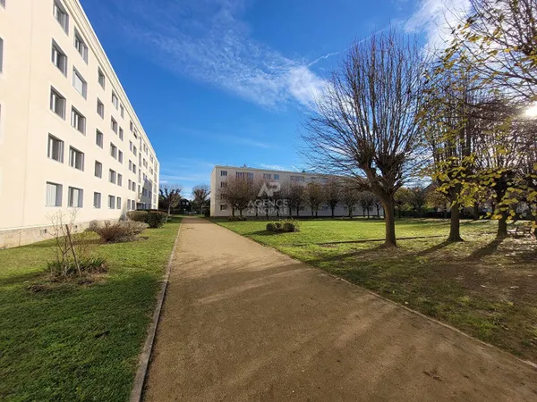 Appartement 4 pièces 64 m² 