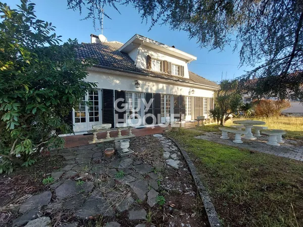 Maison 6 pièces 133 m² 