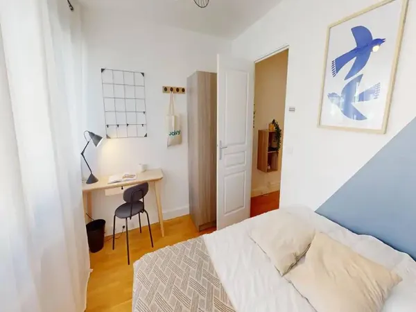 Loue chambre en colocation meublée 