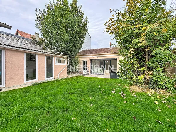 ISSY LES MOULINEAUX - Vente d'une maison de plain-pied avec jardin 