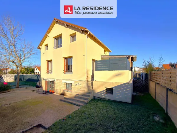 Maison 6 pièces 117 m² 