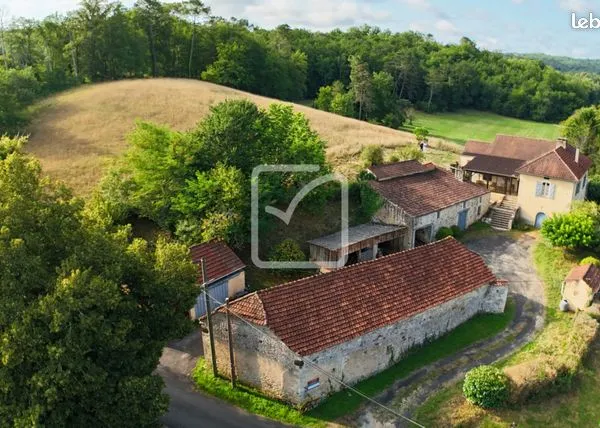 Maison 6 pièces 137 m² 