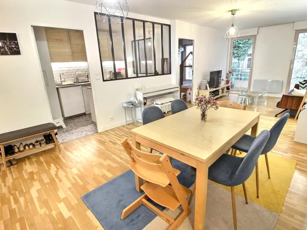 Appartement 4 pièces 85 m² 