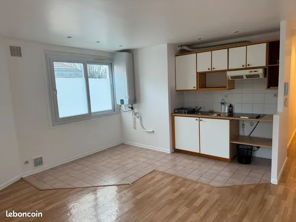 Appartement à Louer Nanterre 41m2 Près du centre ville et de la Place de la Boulle 