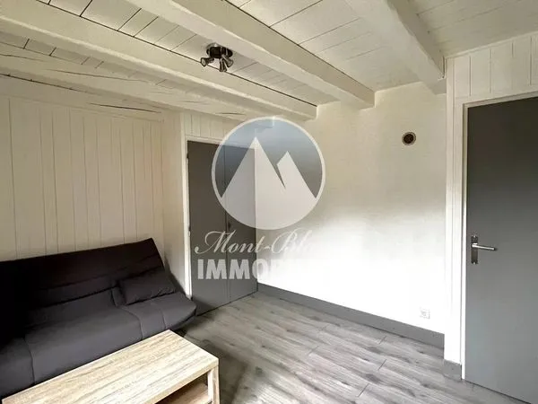 Studio 1 pièce 28 m² 