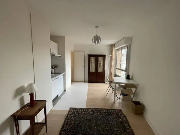 Loue studio - 24.2m² - 1 pièce - Paris 