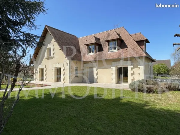 Maison 7 pièces 225 m² 