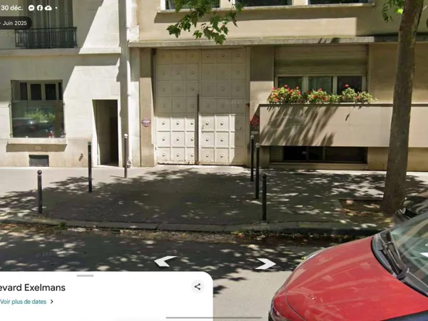Parking - Garage Location Paris 16e Arrondissement  14m² 220€