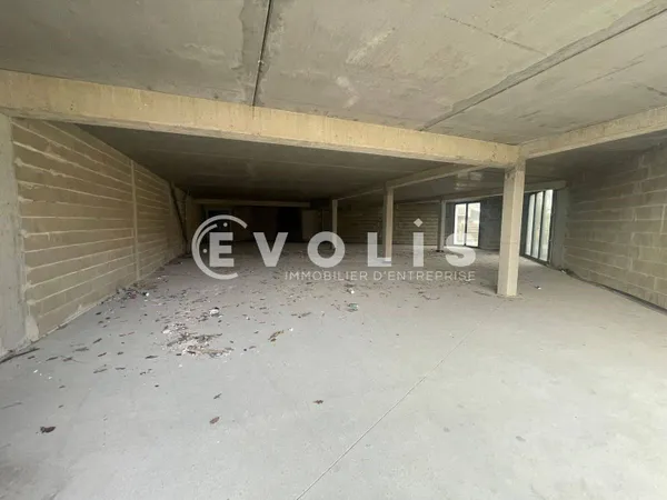 Local commercial 460 m² 